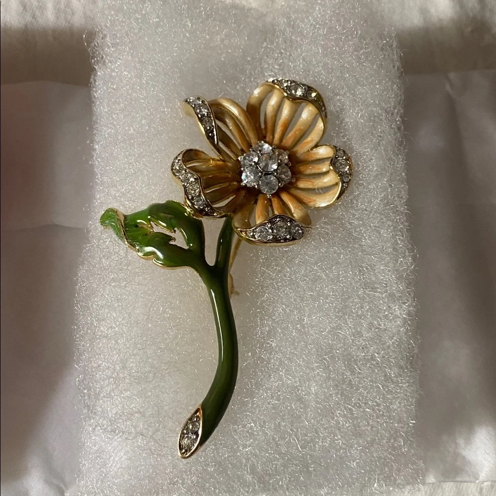 Nolan Miller Elegant Gold and Green Floral Brooch & Bonus Earrings - Picture 2 of 6